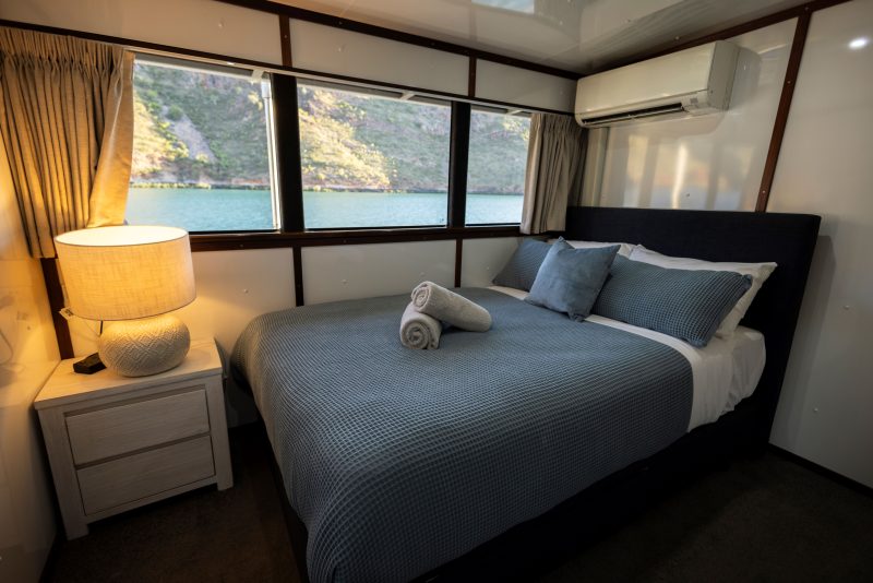 HFSA Experiences 2024 Houseboat